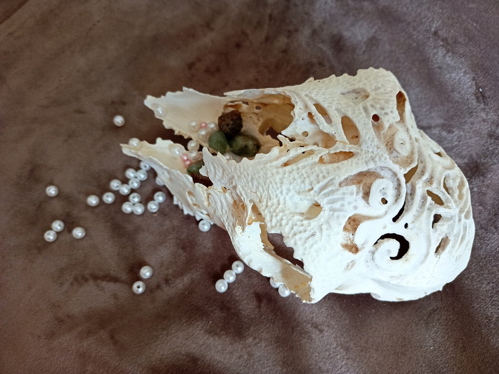 Жалаңаш бурят әйелдің суреттері